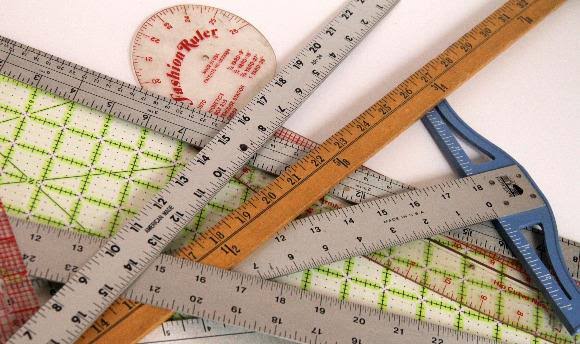 بهترین انواع خط کش و گونیا برای ترسیم فنی؛ راهنمای انتخاب ابزار مناسب
