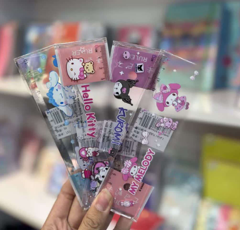 خط‌کش طلقی ۱۵ سانتی طرح سانریو | کیتی، کرومی، مای ملودی و سینامورول